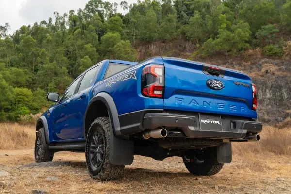 giá xe ford raptor